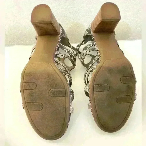 FERGALICIOUS BY FERGIE MOSES NATURAL HEELS SNAKE PRINT SANDALS CHUNKY HEEL 9.5 - Picture 3 of 7